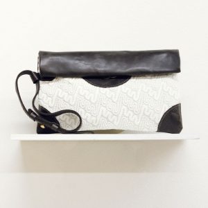 wovenvoyage-espresso-clutch-shelf
