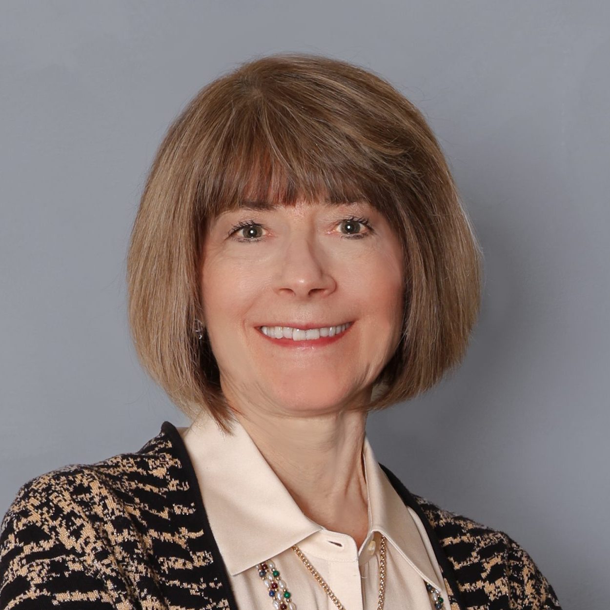 Pamela Walters Headshot